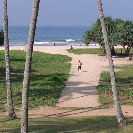 Hotel Sun And Sea Bentota Exterior photo