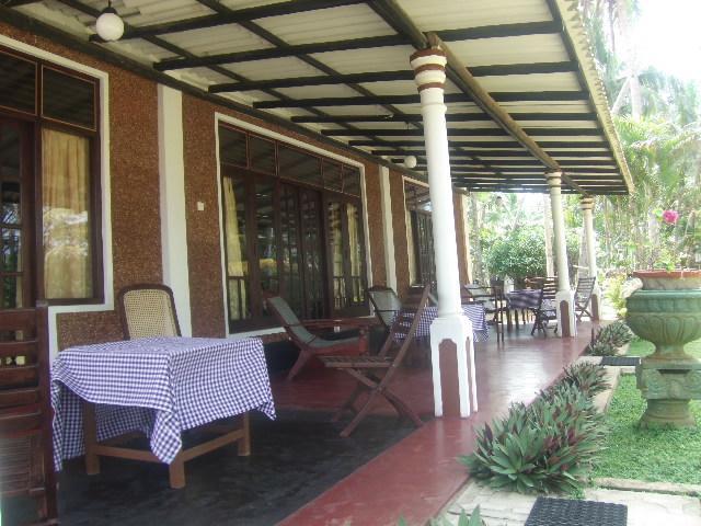 Hotel Sun And Sea Bentota Exterior photo