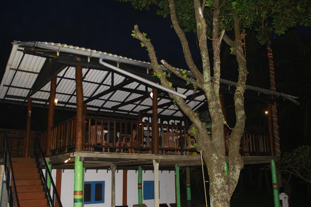 Hotel Sun And Sea Bentota Exterior photo